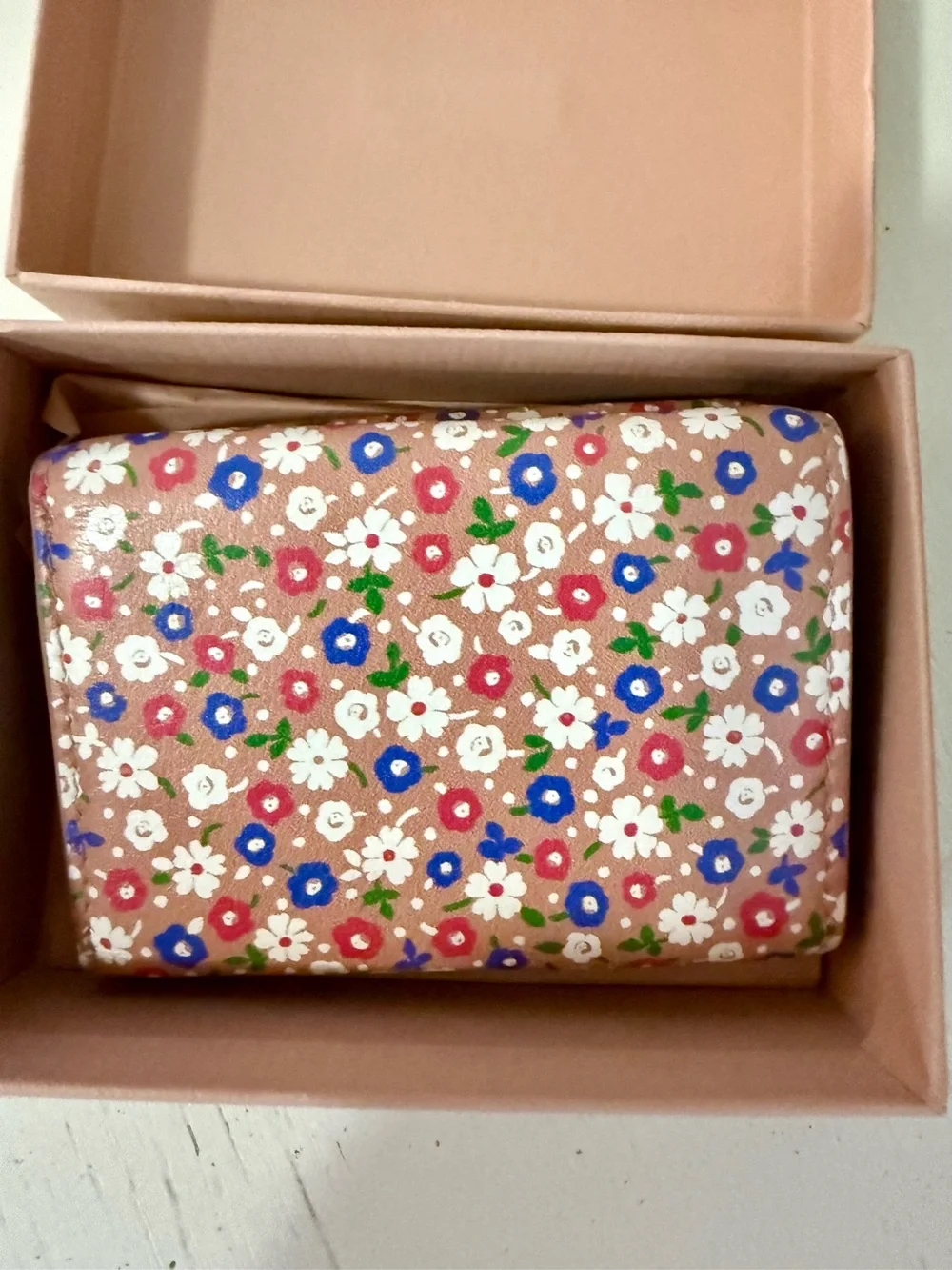 Miu Miu Portamonete authentic tri fold wallet in original Box